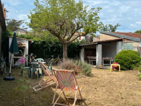 Maison à 2 pas du marché et plage